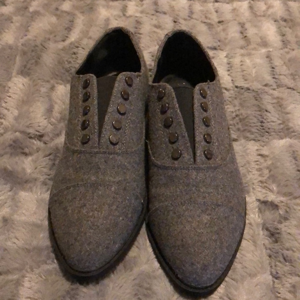 Vera Wang Shoes